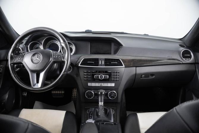 Mercedes-Benz C-Класс III (W204) Рестайлинг с пробегом 2011 года, цена 1 599 000 рублей, 238196 км, седан, Автокод Объявления