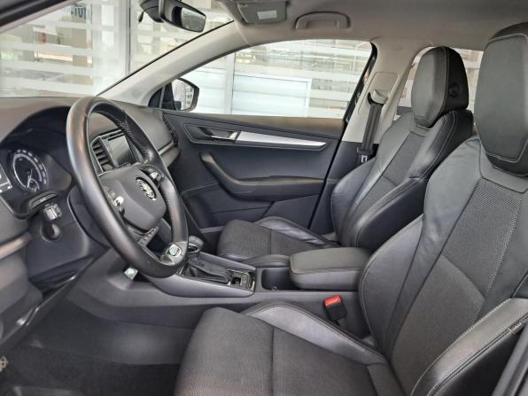 Skoda Karoq I с пробегом 2021 года, цена 2 596 000 рублей, 61111 км, внедорожник, Автокод Объявления