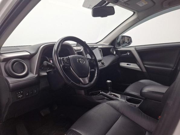 Toyota RAV4 IV (XA40) Рестайлинг с пробегом 2017 года, цена 2 589 000 рублей, 138087 км, внедорожник, Автокод Объявления