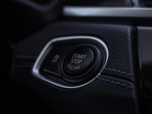 BMW X1 II (F48) Рестайлинг с пробегом 2019 года, цена 3 200 000 рублей, 107847 км, внедорожник, Автокод Объявления