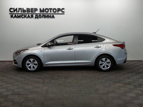 Hyundai Solaris II с пробегом 2017 года, цена 1 290 000 рублей, 116500 км, седан, Автокод Объявления