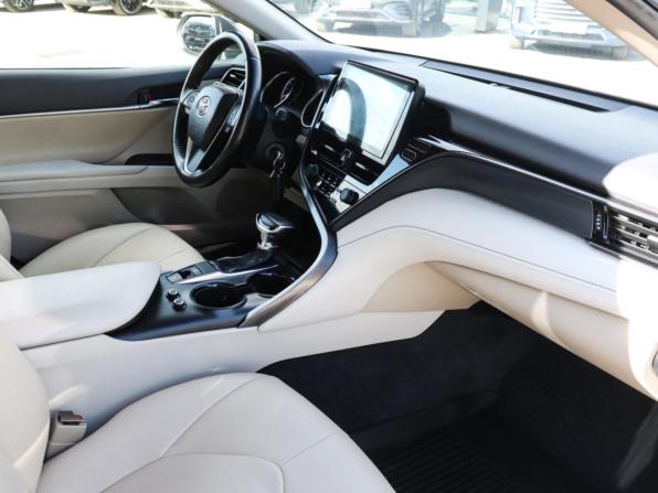 Toyota Camry VIII (XV70) Рестайлинг с пробегом 2022 года, цена 3 250 000 рублей, 60755 км, седан, Автокод Объявления