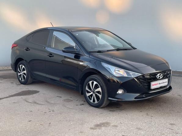 Hyundai Solaris II Рестайлинг с пробегом 2021 года, цена 1 450 000 рублей, 155479 км, седан, Автокод Объявления