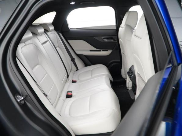 Jaguar F-Pace I с пробегом 2016 года, цена 3 359 077 рублей, 125471 км, внедорожник, Автокод Объявления