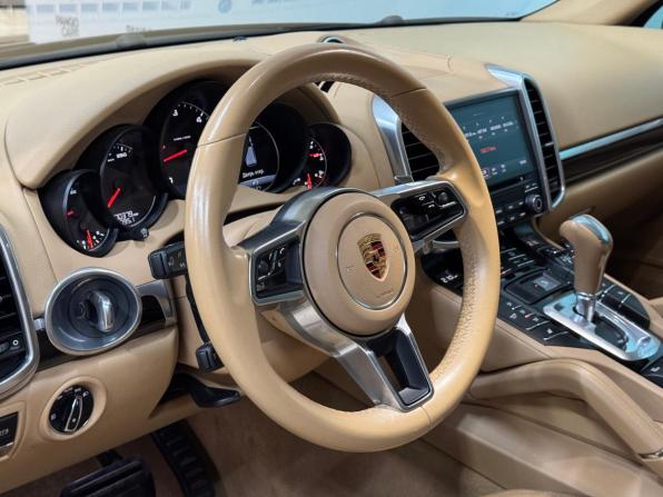 Porsche Cayenne II Рестайлинг (958) с пробегом 2017 года, цена 3 950 000 рублей, 170400 км, внедорожник, Автокод Объявления