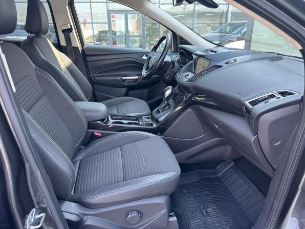 Ford Kuga II Рестайлинг с пробегом 2017 года, цена 1 666 000 рублей, 113339 км, внедорожник, Автокод Объявления