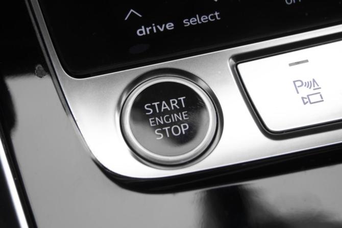 Audi Q7 II (4M) Рестайлинг с пробегом 2021 года, цена 4 750 000 рублей, 173579 км, внедорожник, Автокод Объявления