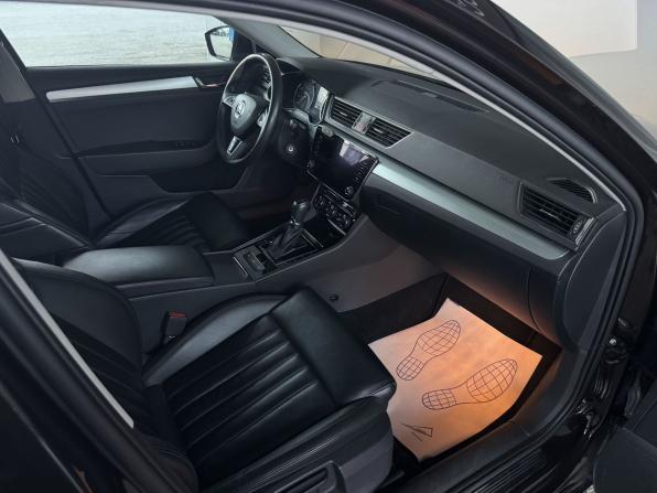 Skoda Superb III с пробегом 2017 года, цена 2 096 000 рублей, 122300 км, лифтбек, Автокод Объявления