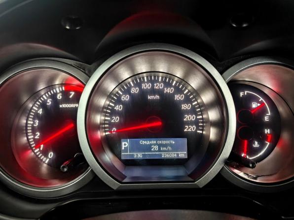 Suzuki Grand Vitara II Рестайлинг с пробегом 2010 года, цена 907 000 рублей, 236029 км, внедорожник, Автокод Объявления
