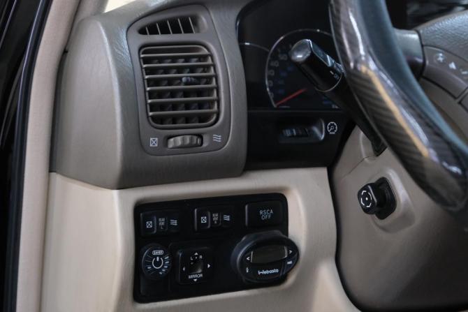 Toyota Land Cruiser 100 Series Рестайлинг 1 с пробегом 2004 года, цена 2 399 000 рублей, 300300 км, внедорожник, Автокод Объявления