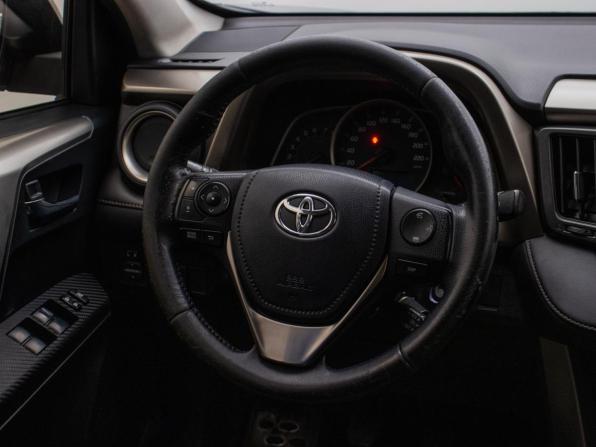Toyota RAV4 IV (XA40) с пробегом 2013 года, цена 1 687 000 рублей, 221292 км, внедорожник, Автокод Объявления