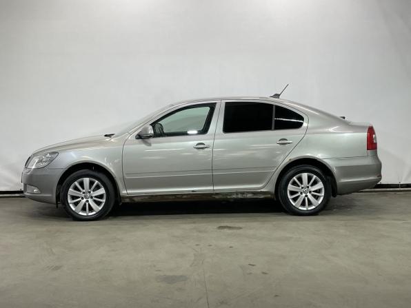 Skoda Octavia II (A5) Рестайлинг с пробегом 2011 года, цена 540 000 рублей, 318746 км, лифтбек, Автокод Объявления