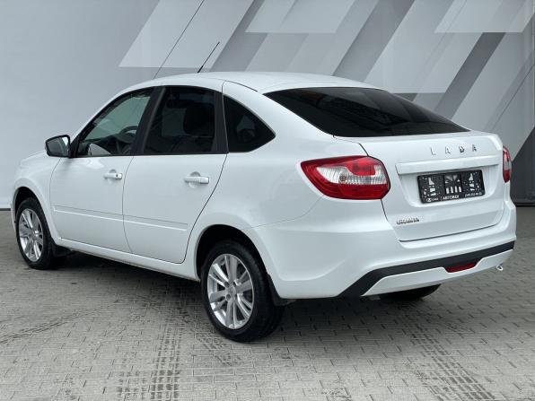 Lada (ВАЗ) Granta I Рестайлинг с пробегом 2024 года, цена 858 000 рублей, 32075 км, лифтбек, Автокод Объявления