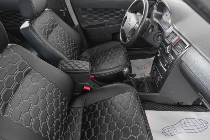 Lada (ВАЗ) Priora I с пробегом 2011 года, цена 449 000 рублей, 300000 км, хэтчбек, Автокод Объявления