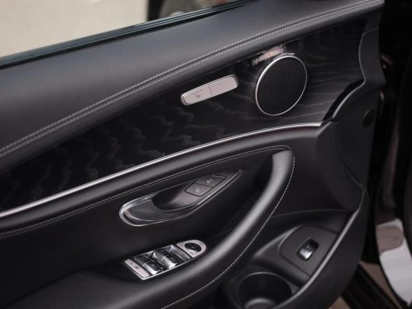 Mercedes-Benz E-Класс V (W213 S213 C238) Рестайлинг с пробегом 2021 года, цена 4 049 000 рублей, 89537 км, седан, Автокод Объявления