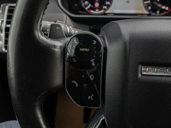 Land Rover Discovery V Рестайлинг с пробегом 2020 года, цена 4 070 000 рублей, 414068 км, внедорожник, Автокод Объявления