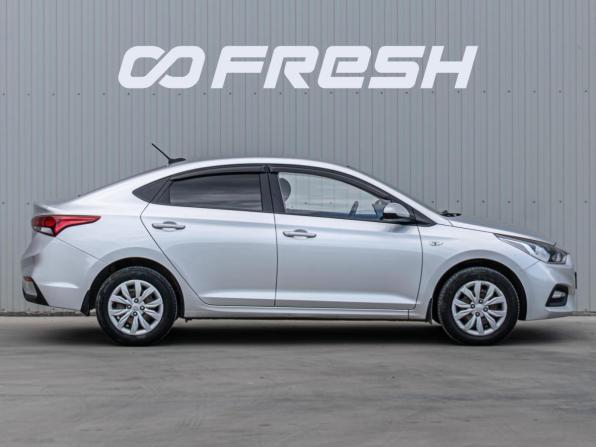 Hyundai Solaris II с пробегом 2018 года, цена 1 275 000 рублей, 115252 км, седан, Автокод Объявления