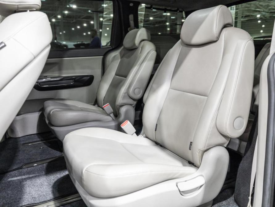 Kia Carnival III Санкт-Петербург  - изображение 16