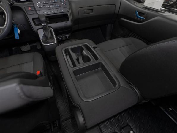 Hyundai Staria I с пробегом 2024 года, цена 6 350 000 рублей, 683 км, минивэн, Автокод Объявления