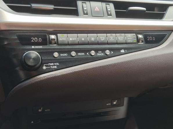 Lexus ES VII с пробегом 2019 года, цена 3 899 000 рублей, 126000 км, седан, Автокод Объявления