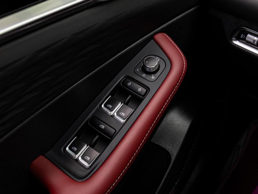 Geely Coolray I Рестайлинг Краснодар  - изображение 19