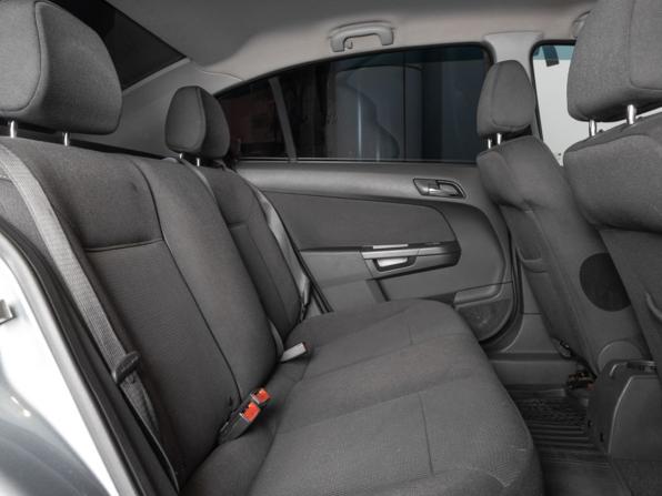 Opel Astra H Рестайлинг с пробегом 2011 года, цена 615 300 рублей, 243946 км, седан, Автокод Объявления