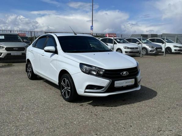 Lada (ВАЗ) Vesta I с пробегом 2017 года, цена 885 000 рублей, 110557 км, седан, Автокод Объявления