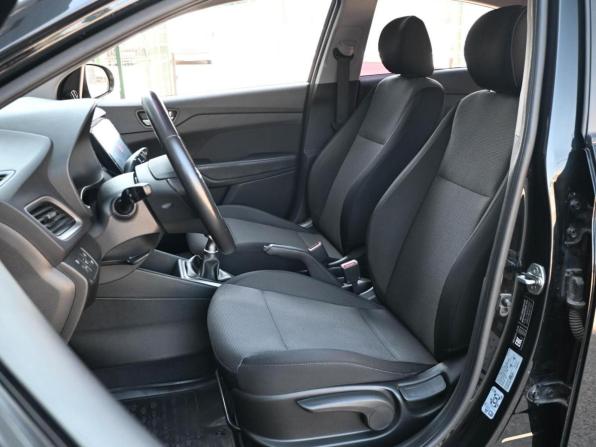Hyundai Solaris II с пробегом 2017 года, цена 1 159 000 рублей, 119075 км, седан, Автокод Объявления