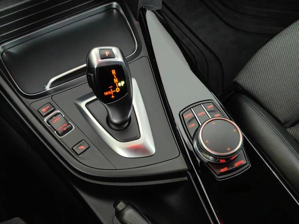 BMW 3 серии VI (F3x) Рестайлинг с пробегом 2017 года, цена 2 444 000 рублей, 110587 км, седан, Автокод Объявления