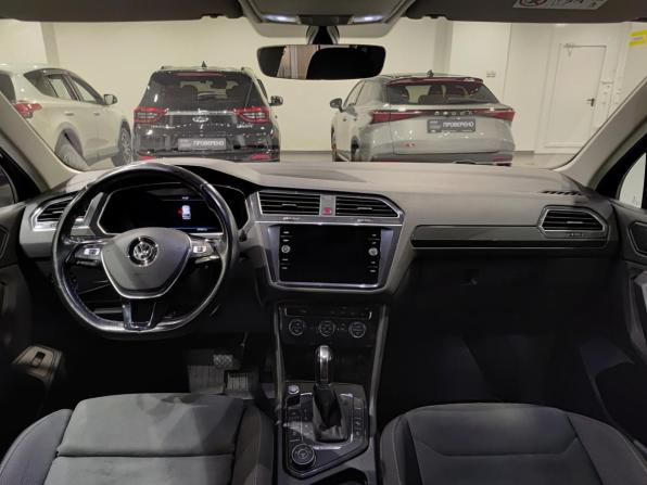 Volkswagen Tiguan II с пробегом 2017 года, цена 2 520 000 рублей, 107647 км, внедорожник, Автокод Объявления