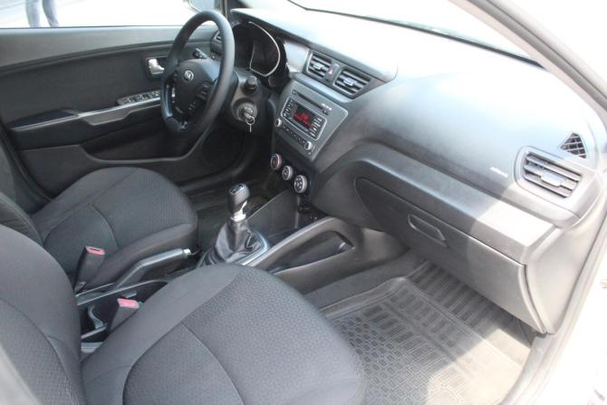 Kia Rio III Рестайлинг с пробегом 2015 года, цена 1 100 000 рублей, 202401 км, седан, Автокод Объявления