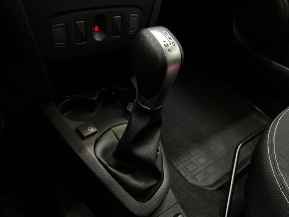 Renault Logan II Рестайлинг с пробегом 2021 года, цена 1 180 000 рублей, 99409 км, седан, Автокод Объявления