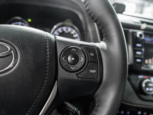 Toyota RAV4 IV (XA40) Рестайлинг с пробегом 2017 года, цена 2 544 000 рублей, 174269 км, внедорожник, Автокод Объявления