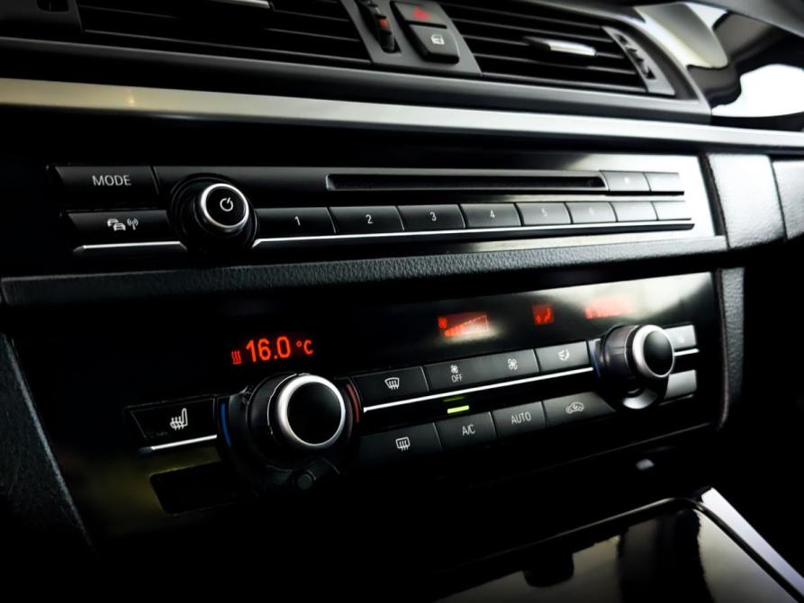 BMW 5 серии VI (F10/F11/F07) Рестайлинг Москва  - изображение 29