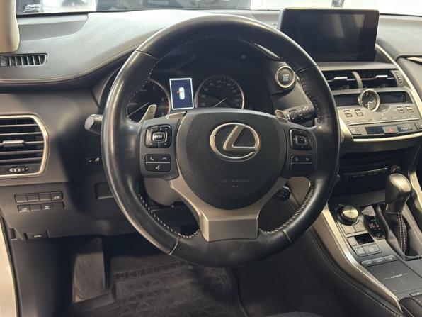 Lexus NX I Рестайлинг с пробегом 2019 года, цена 3 800 000 рублей, 74223 км, внедорожник, Автокод Объявления