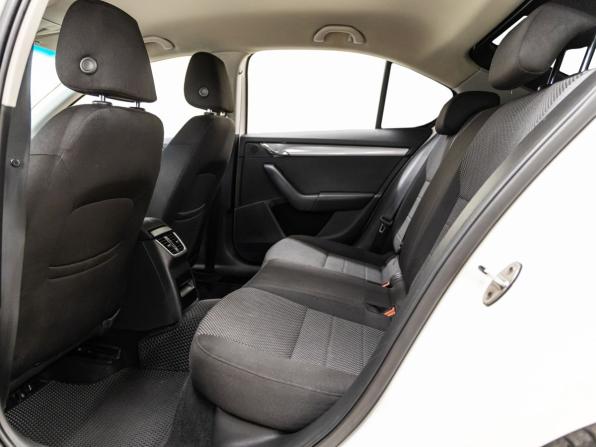 Skoda Octavia III (A7) с пробегом 2014 года, цена 958 000 рублей, 253971 км, лифтбек, Автокод Объявления