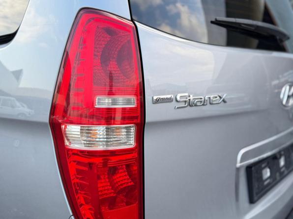 Hyundai Grand Starex I с пробегом 2011 года, цена 1 900 000 рублей, 219000 км, минивэн, Автокод Объявления