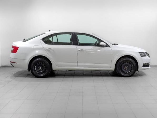 Skoda Octavia III (A7) Рестайлинг с пробегом 2020 года, цена 1 860 000 рублей, 80725 км, лифтбек, Автокод Объявления