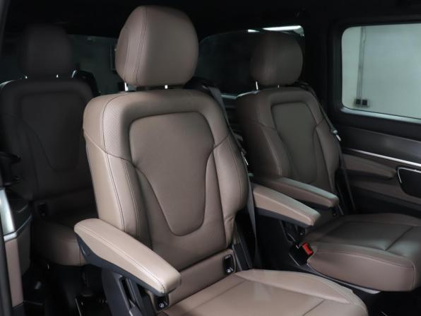 Mercedes-Benz V-Класс III (W447) Рестайлинг с пробегом 2022 года, цена 8 473 322 рубля, 40364 км, минивэн, Автокод Объявления
