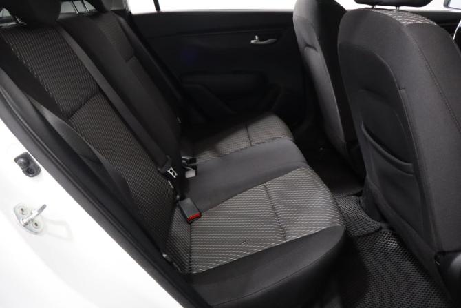 Kia Rio IV с пробегом 2018 года, цена 1 149 000 рублей, 200000 км, хэтчбек, Автокод Объявления