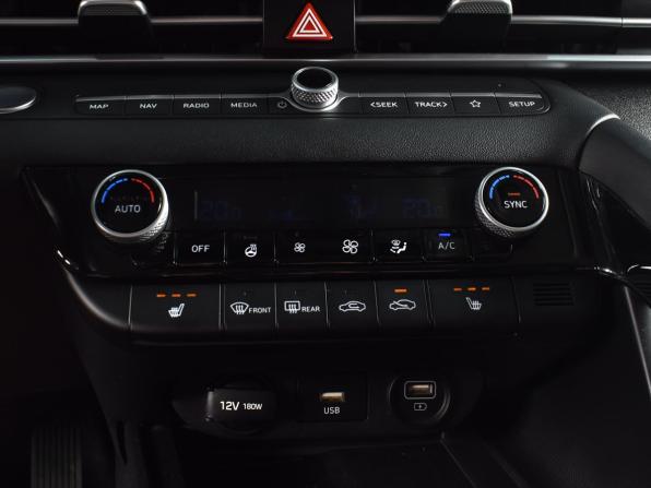 Hyundai Elantra VII (CN7) с пробегом 2021 года, цена 2 249 995 рублей, 51147 км, седан, Автокод Объявления