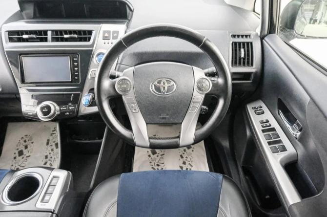 Toyota Prius Alpha I (ZVW40/41) Рестайлинг с пробегом 2016 года, цена 1 429 000 рублей, 154260 км, универсал, Автокод Объявления