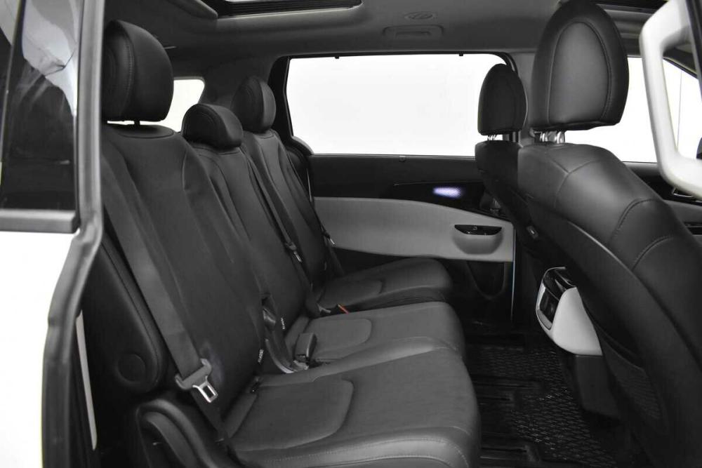 Kia Carnival IV Москва  - изображение 18