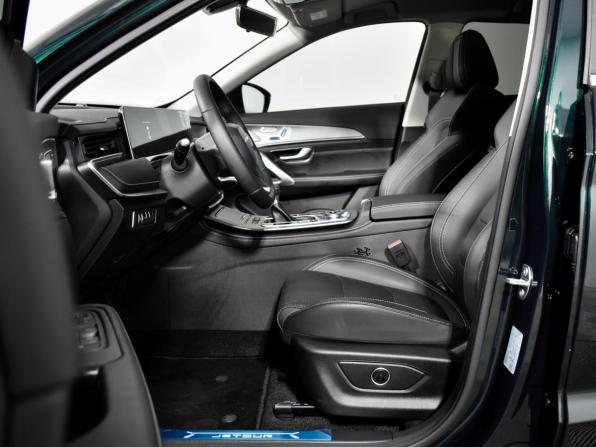 JETOUR X70+ I Рестайлинг с пробегом 2025 года, цена 2 200 000 рублей, 16830 км, внедорожник, Автокод Объявления