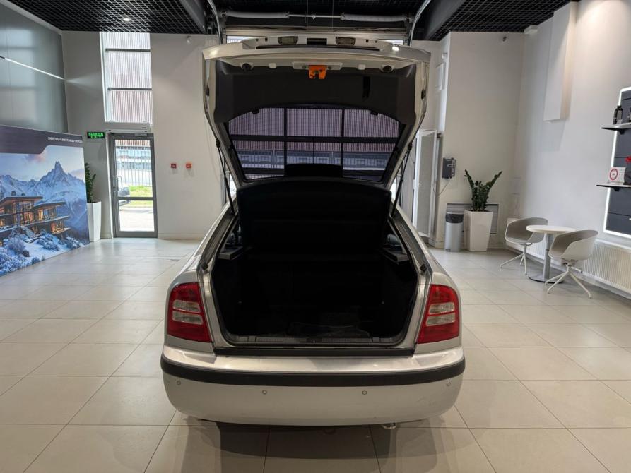 Skoda Octavia I (A4) Рестайлинг Москва  - изображение 9
