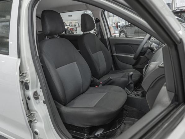 Renault Sandero II с пробегом 2017 года, цена 990 000 рублей, 8138 км, хэтчбек, Автокод Объявления