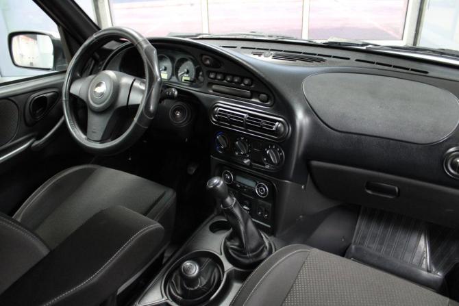 Chevrolet Niva I Рестайлинг с пробегом 2017 года, цена 935 000 рублей, 33653 км, внедорожник, Автокод Объявления