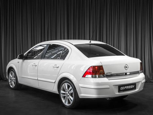 Opel Astra H Рестайлинг с пробегом 2013 года, цена 519 000 рублей, 192291 км, седан, Автокод Объявления