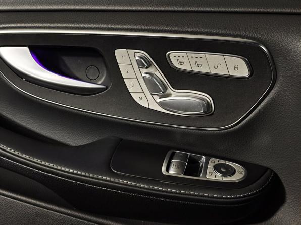 Mercedes-Benz V-Класс III (W447) Рестайлинг 2 с пробегом 2025 года, цена 11 461 000 рублей, 16524 км, минивэн, Автокод Объявления