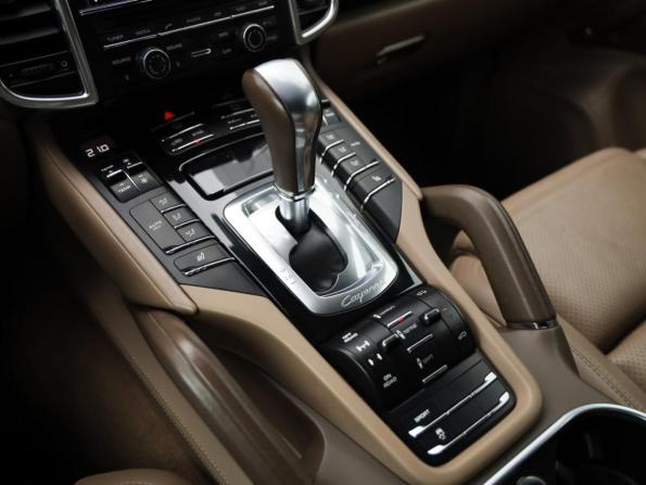 Porsche Cayenne II (958) с пробегом 2013 года, цена 2 699 000 рублей, 171299 км, внедорожник, Автокод Объявления